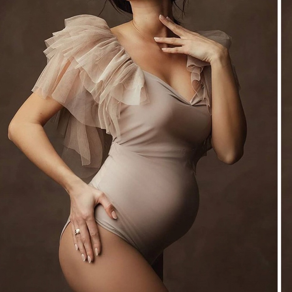 Maternity shoot Bodysuit